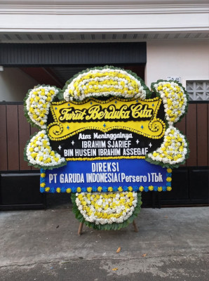 Papan Bunga Duka di Manggarai