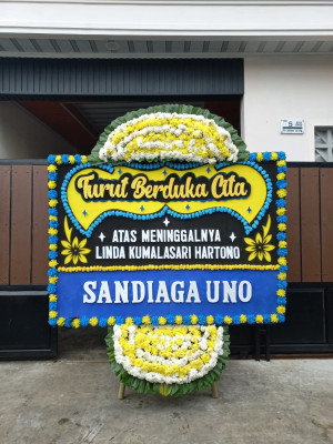 Papan Bunga Duka di Manggarai